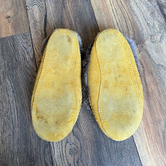 Women’s size 5 Laurentian Chief moccasins - Picture 5 of 5
